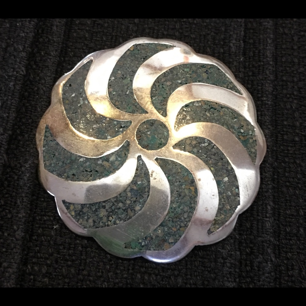 Vintage Mexican silver brooch/pin or pendant